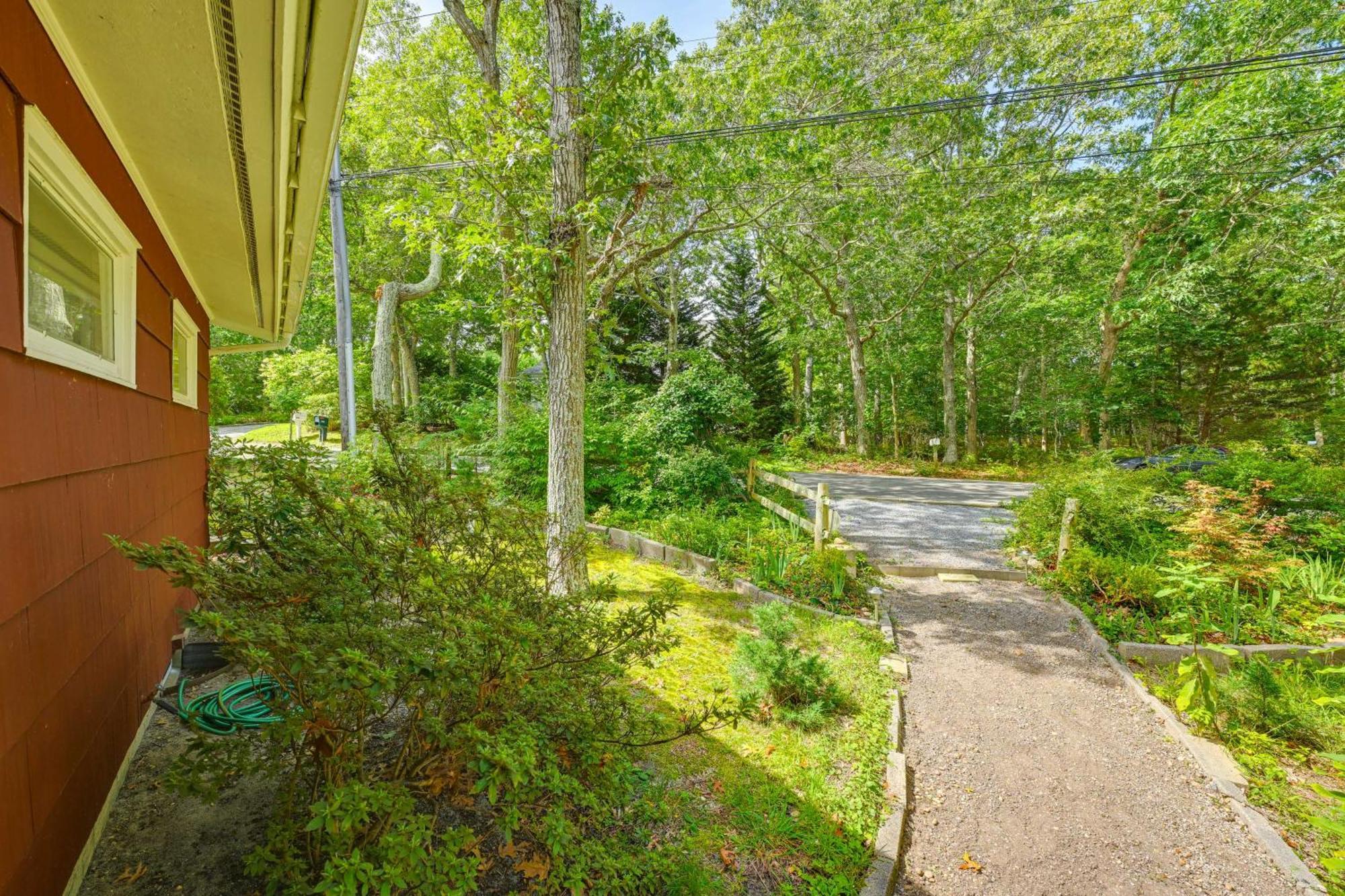 Home In Long Island Wine Country - Walk To Beach! Cutchogue Exteriör bild